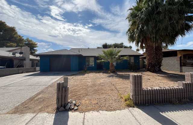 Charming 3Bed/2Bath/2Car residence with gated pool located in E. Las Vegas- Weekly Pool Service included!! photos photos