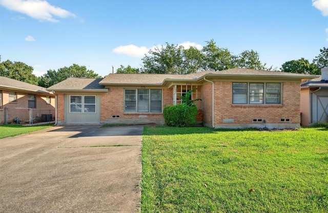 1801 W Birge Street photos photos