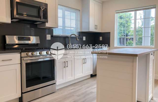 4468 Thistle Dr Unit 2 Gallery 3