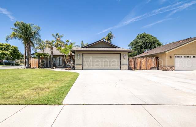 North Meadows - 3 Bedroom, 2 Bath Home with an Office - $2250 Per Month! photos photos