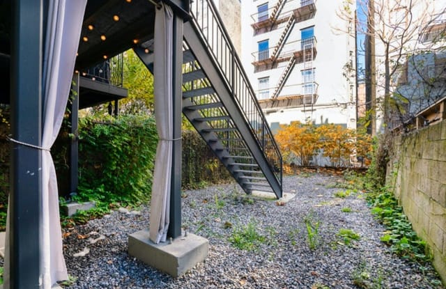 255 W 121st St - 255 West 121st Street, New York City, NY 10027