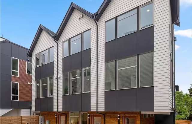 2Bd/2.5Ba Seattle Townhome Gallery 1