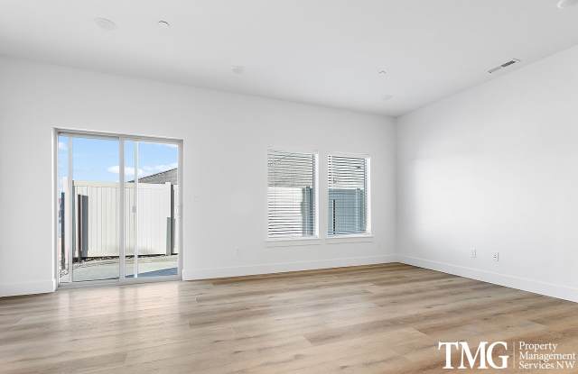 Vintage Park Townhomes Gallery 3