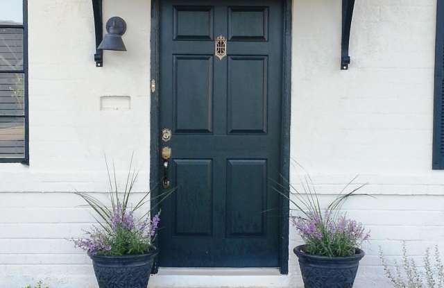 522 W CORONADO Road Gallery 4