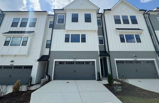 Luxury Townhome Near Umstead Park photos photos Luxury Townhome Near Umstead Park photos photos