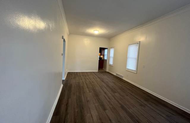 Cute 2 Bedroom Cottage! photos photos