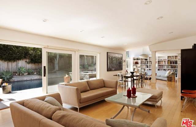 187 N Canyon View Dr Gallery 4