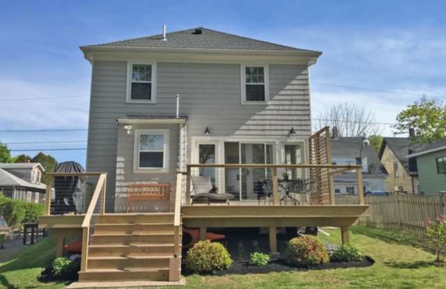 Winter Rental: 10A Gloucester Ave. (Utilities Included) photos photos