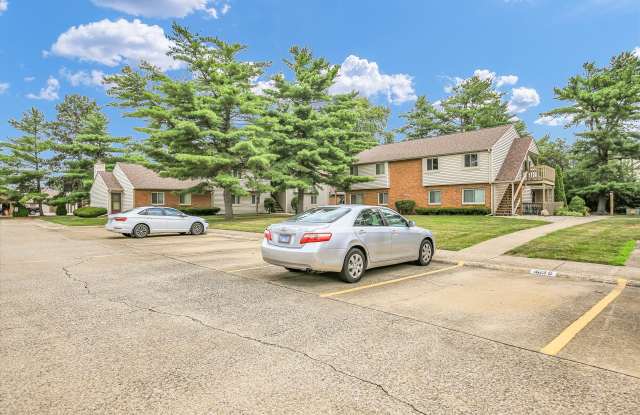 1613 Lyndhurst West - F Gallery 3
