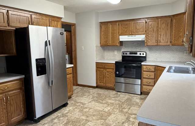 3612 Southwest Atwood Avenue - 1 Gallery 2