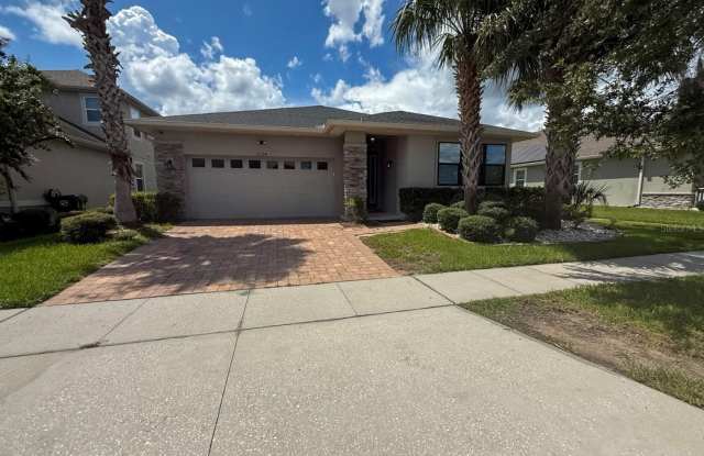 2524 FONTAINE Drive Gallery 1