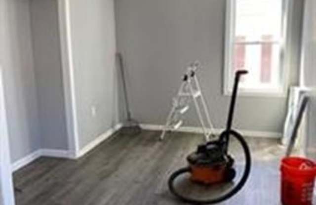 22 WILBUR ST Gallery 4