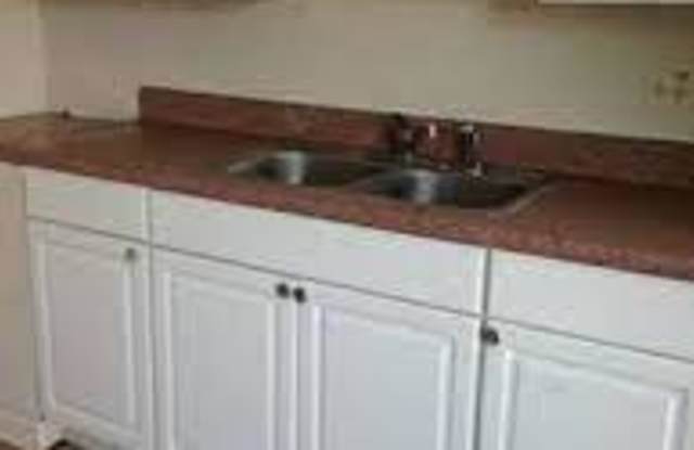 2908 Ivy Ave - 2908 Ivy Avenue, Winston-Salem, NC 27105