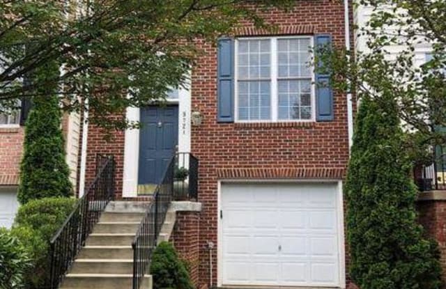 9721 CHESHIRE RIDGE CIRCLE - 9721 Cheshire Ridge Cir, Buckhall, VA 20110