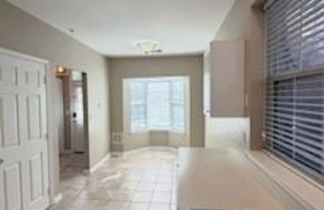 1228 ROCKLAND Court Gallery 3