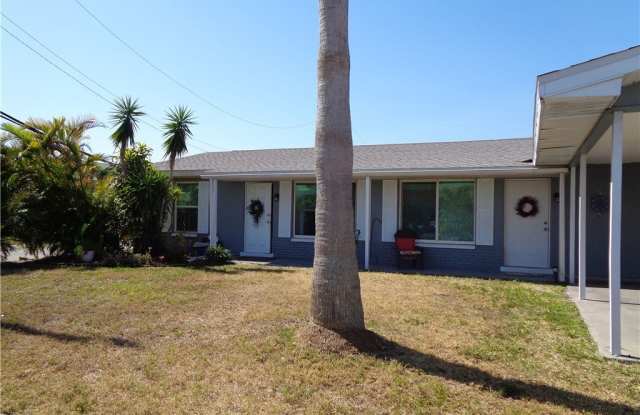 820 Cape Coral Parkway W photos photos