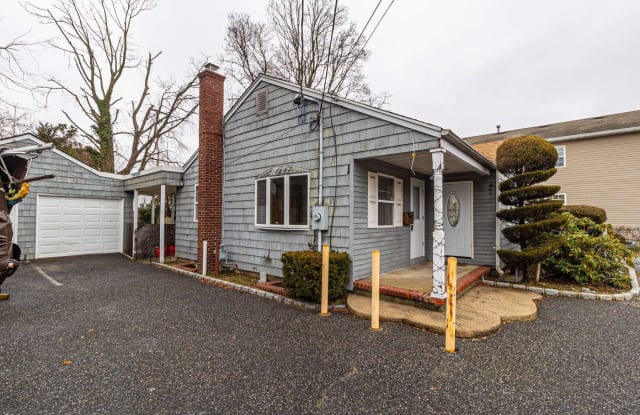 754 Deer Park Avenue - 754 Deer Park Avenue, North Babylon, NY 11703