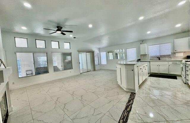 44543 Overland Avenue Gallery 3