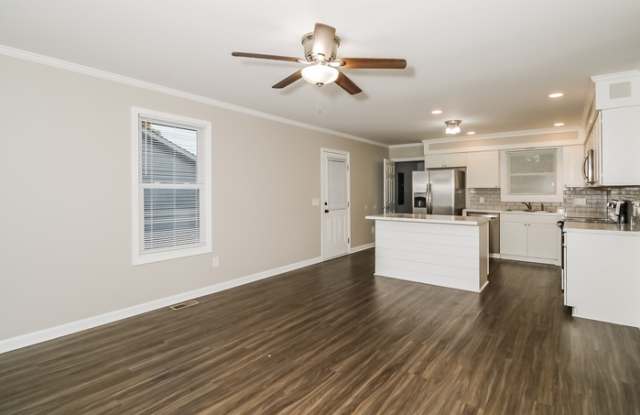 126 Parkwood Drive Gallery 3