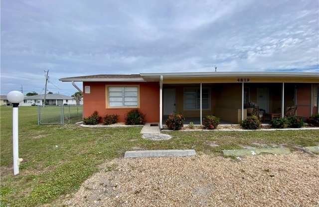 4819 Marine Drive Gallery 3