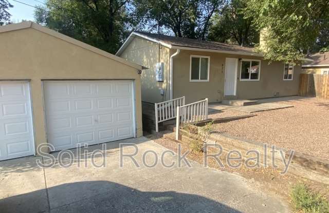 829 & 831 Prairie Road # - 831 photos photos