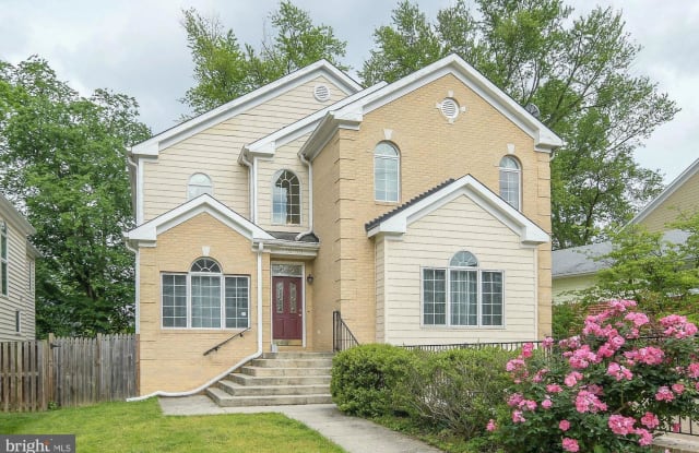 10109 DICKENS AVE - 10109 Dickens Avenue, North Bethesda, MD 20814