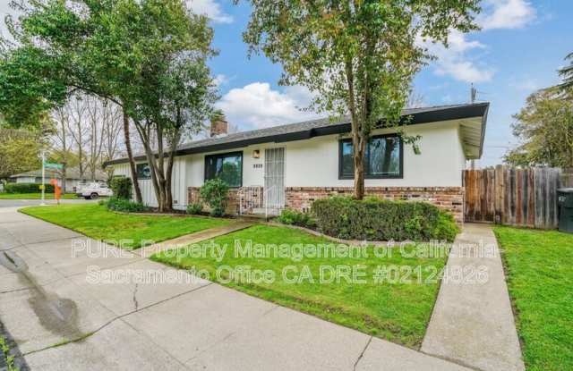 5939 Gloria Drive Gallery 4