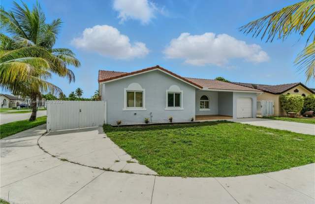 17733 SW 152nd Pl photos photos