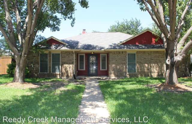1305 Minter Road - 1305 Minter Road, Plano, TX 75023