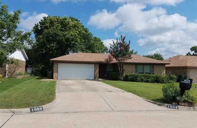 1009 Stell Avenue - 1009 Stell Avenue, Mansfield, TX 76063