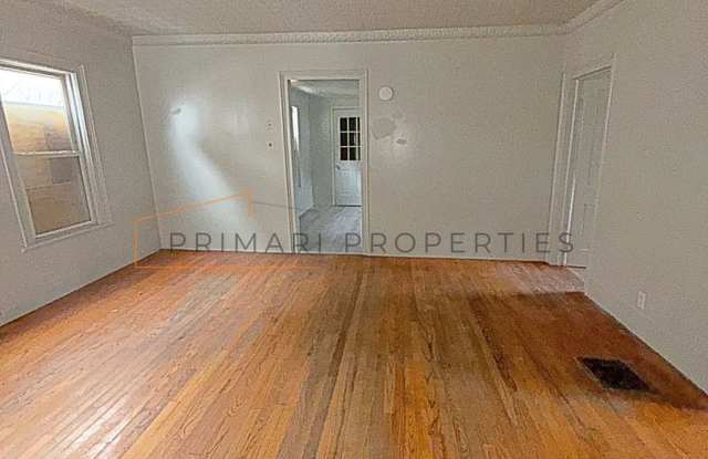3 Bedroom Home with Off-Street Parking photos photos