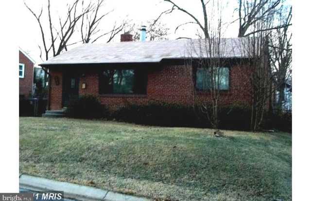 905 GILBERT ROAD Gallery 2