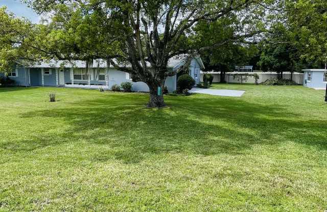 2155 Alafaya Trail - 2155 Alafaya Trail, Seminole County, FL 32765