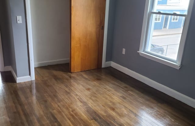 137 Washington Street - 137 Washington Street, Central Falls, RI 02863