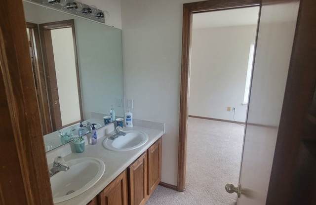 2273 Beacham Dr Gallery 4
