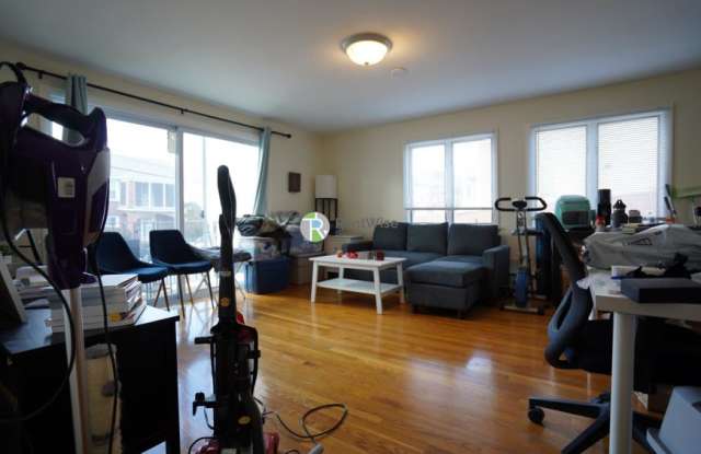22 Snow St. photos photos