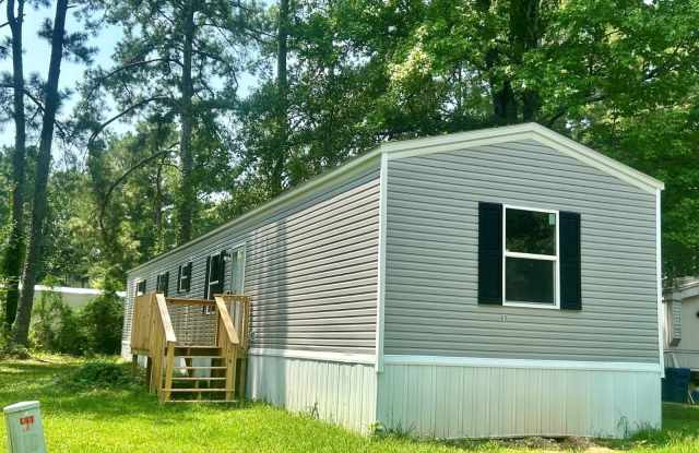 60 White Oak Village Gallery 1
