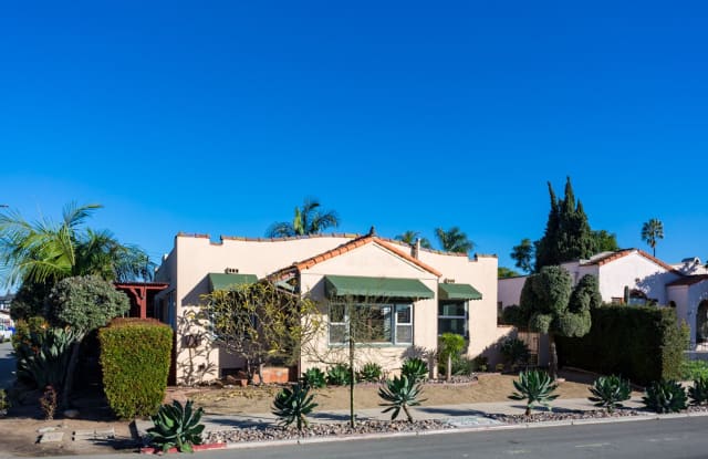 Charming Spanish in Kensington photos photos