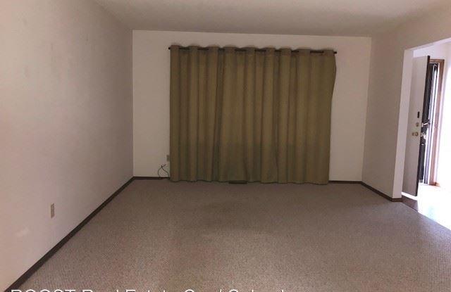 673 Old Town Avenue Unit B Gallery 2
