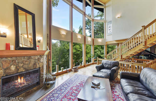 78 Long Meadow Road Gallery 4
