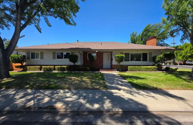 Single story home close to freeway access! photos photos