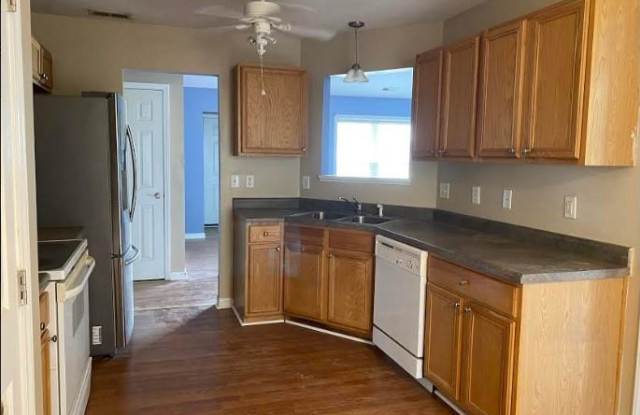 823 Black Creek Court Gallery 4