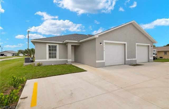 4538 SW 8th Place photos photos