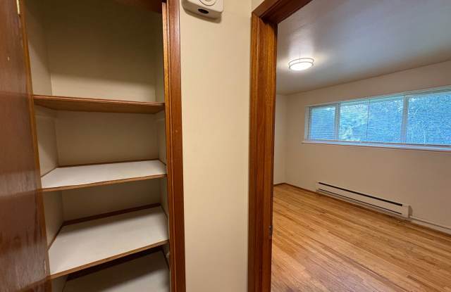 California Avenue Apartments Gallery 4
