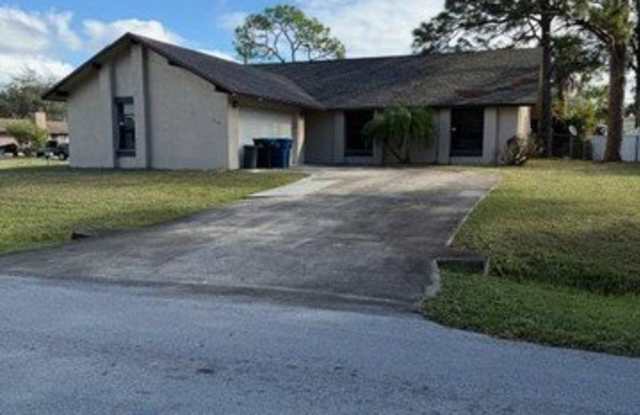 879 Remsen Avenue NW photos photos