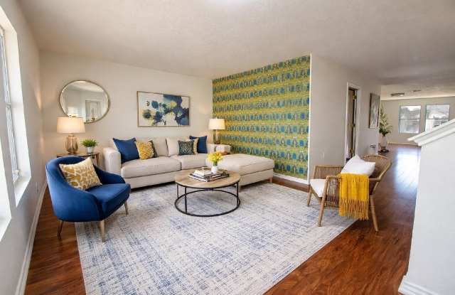 655 NORTHLAKE DR Gallery 4