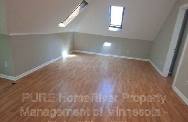 140 Belvidere St W Gallery 4