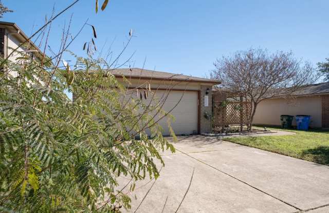 Delightful & Convenient 3 Bedroom, 2 Bath Home in Pflugerville Gallery 3