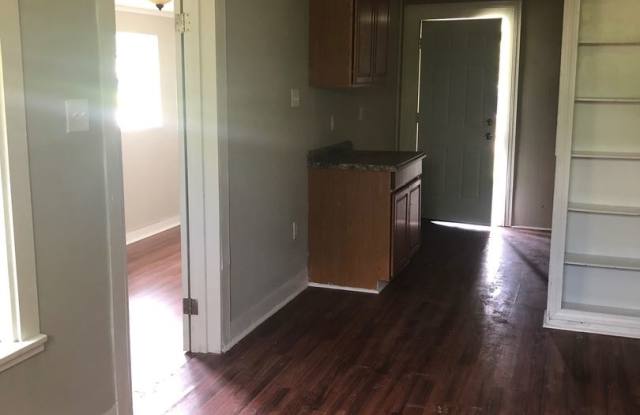 608 Gardenia Gallery 4