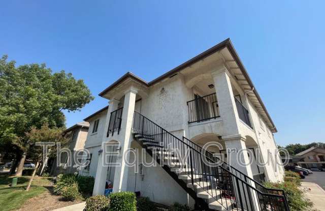 2521 West Lark Avenue photos photos